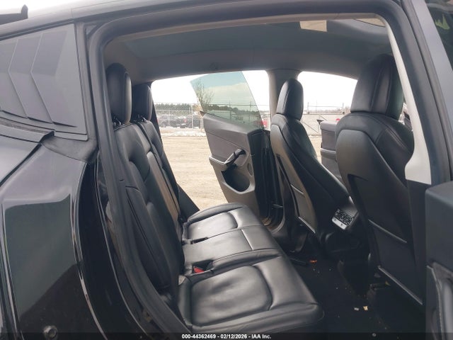 2021 TESLA MODEL Y 5YJYGDEE7MF107970 Photo 7