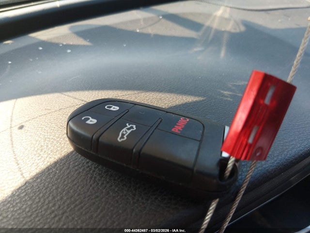 Продаж на аукціоні авто 2016 Chrysler 200 Limited, vin: 1C3CCCAB6GN167745, номер лоту: 44362487