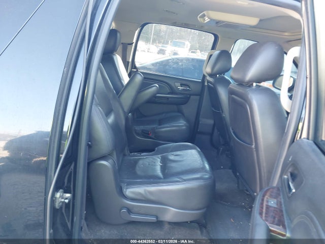 1GKS1MEF5ER177600 GMC Yukon Xl 1500 Denali