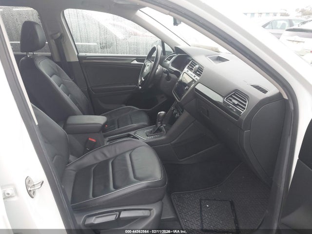 3VV5B7AX5JM172206 Volkswagen Tiguan 2.0t Sel Premium
