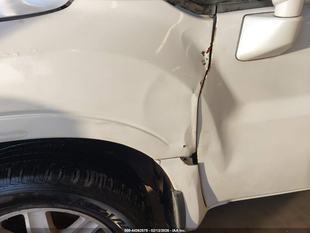 2011 MITSUBISHI ENDEAVOR 4A4JN2AS6BE032239 Photo 5