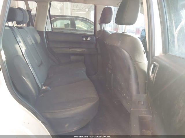 2011 MITSUBISHI ENDEAVOR 4A4JN2AS6BE032239 Photo 7