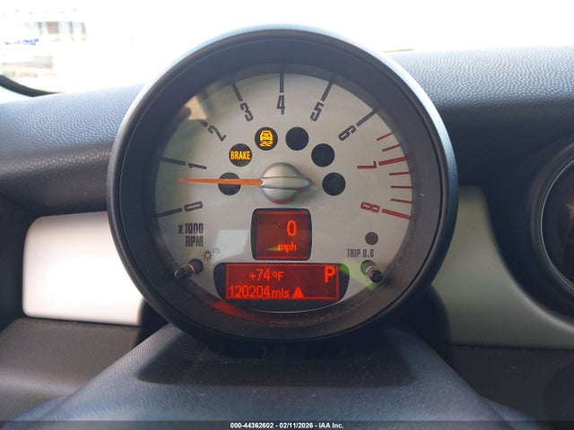 2011 MINI COOPER WMWSU3C59BT097042 Photo 6