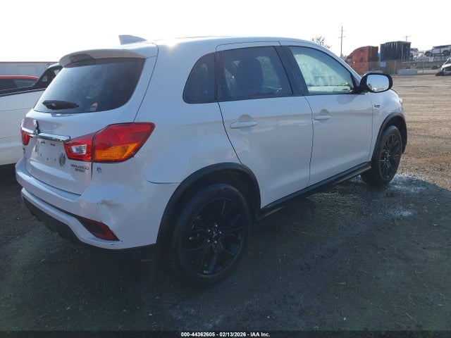 44362605 :رقم المزاد ، JA4AP3AU3JU016040 vin ، 2018 Mitsubishi Outlander Sport 2.0 Le مزاد بيع