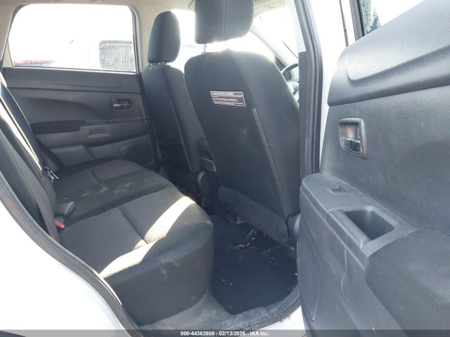 44362605 :رقم المزاد ، JA4AP3AU3JU016040 vin ، 2018 Mitsubishi Outlander Sport 2.0 Le مزاد بيع