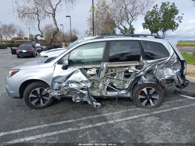 Aukcja sprzedaży 2017 Subaru Forester 2.5i Premium, vin: JF2SJAEC7HH572017, numer aukcji: 44362628