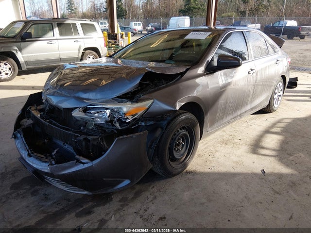 Toyota CAMRY LE 2016 4T4BF1FK0GR573376 Image 2