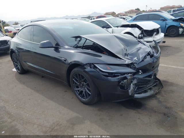 2025 TESLA MODEL 3 5YJ3E1EA3SF018132 Photo 0