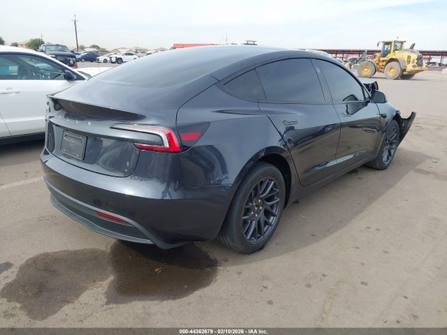 2025 TESLA MODEL 3 5YJ3E1EA3SF018132 Photo 3