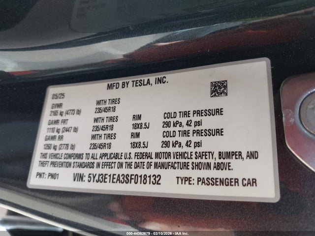 2025 TESLA MODEL 3 5YJ3E1EA3SF018132 Photo 8