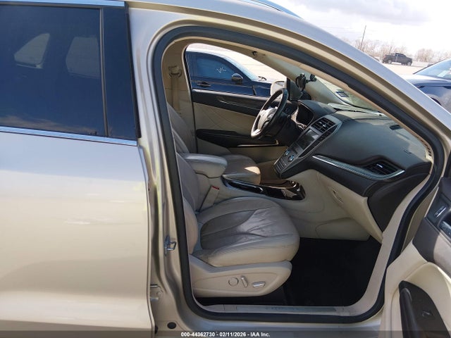 5LMCJ3C97HUL50051 Lincoln Mkc Reserve