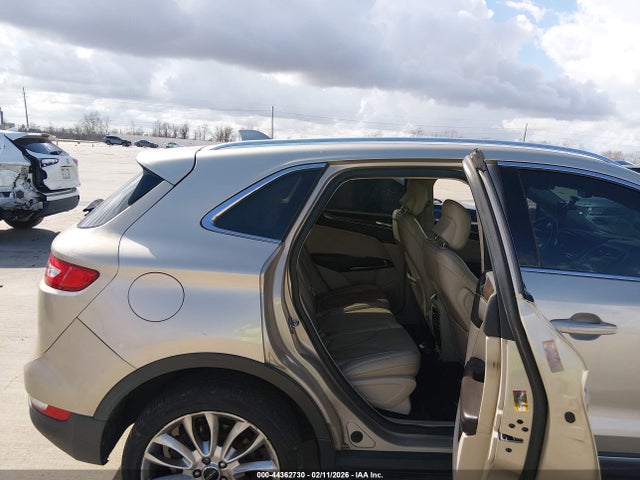 5LMCJ3C97HUL50051 Lincoln Mkc Reserve