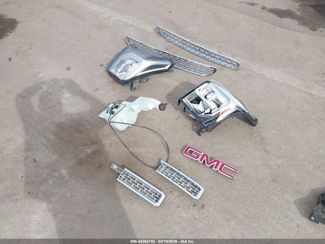 1GKS1JKC5LR259560 GMC Yukon Xl 2wd Slt Standard Edition