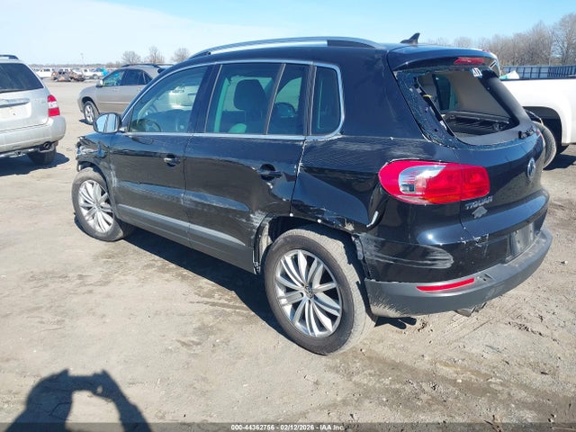 2013 Volkswagen Tiguan Se მანქანა იყიდება აუქციონზე, vin: WVGAV7AX3DW552164, აუქციონის ნომერი: 44362756