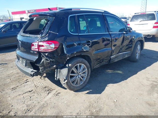 2013 Volkswagen Tiguan Se მანქანა იყიდება აუქციონზე, vin: WVGAV7AX3DW552164, აუქციონის ნომერი: 44362756