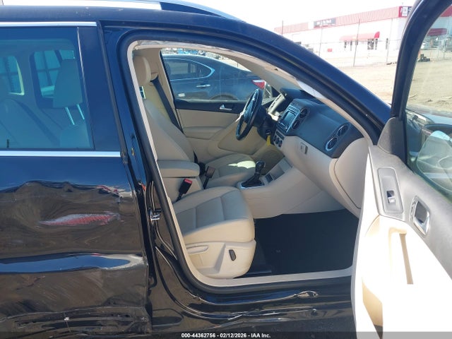 2013 Volkswagen Tiguan Se მანქანა იყიდება აუქციონზე, vin: WVGAV7AX3DW552164, აუქციონის ნომერი: 44362756
