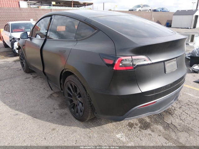 2020 TESLA MODEL Y 5YJYGDEE6LF054872 Photo 2