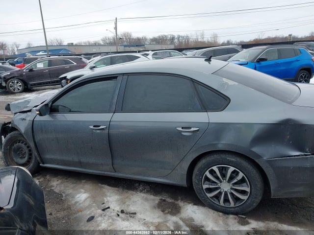 44362862 :رقم المزاد ، 1VWAP7A30DC078037 vin ، 2013 Volkswagen Passat 2.5l S مزاد بيع