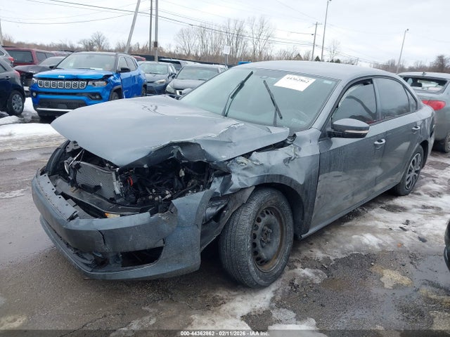 44362862 :رقم المزاد ، 1VWAP7A30DC078037 vin ، 2013 Volkswagen Passat 2.5l S مزاد بيع
