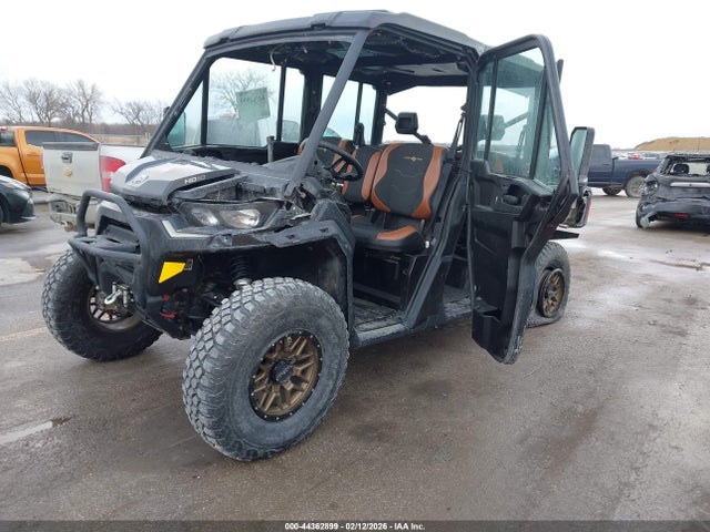 3JBUUAX42RK000921 Can-Am Defender Max