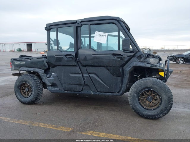 3JBUUAX42RK000921 Can-Am Defender Max
