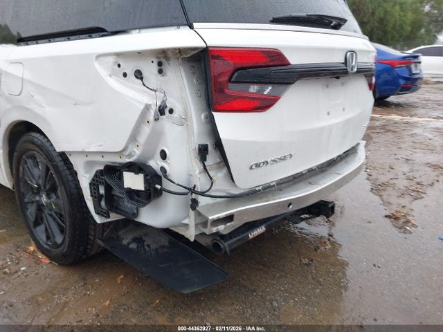 5FNRL6H72PB000161 Honda Odyssey Sport