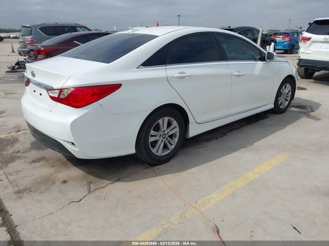 5NPEB4AC8EH837735 Hyundai SONATA GLS