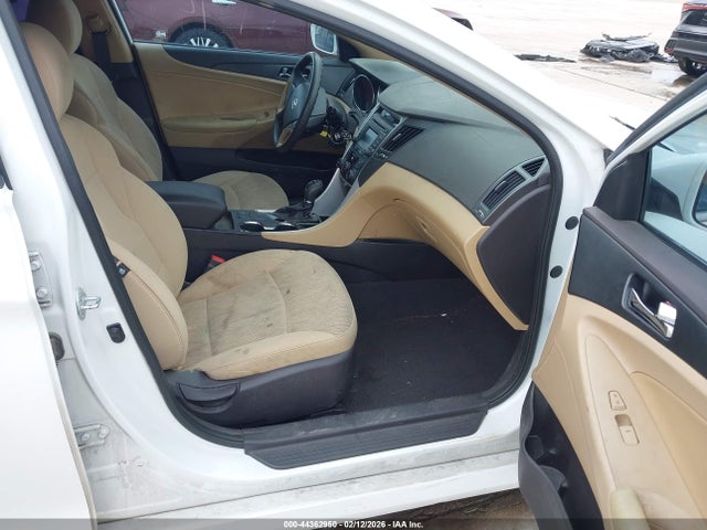 5NPEB4AC8EH837735 Hyundai SONATA GLS