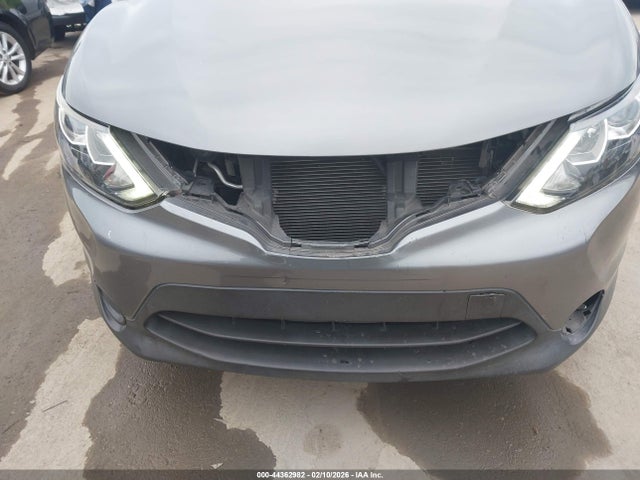 JN1BJ1CP9HW033790 Nissan Rogue Sport Sv