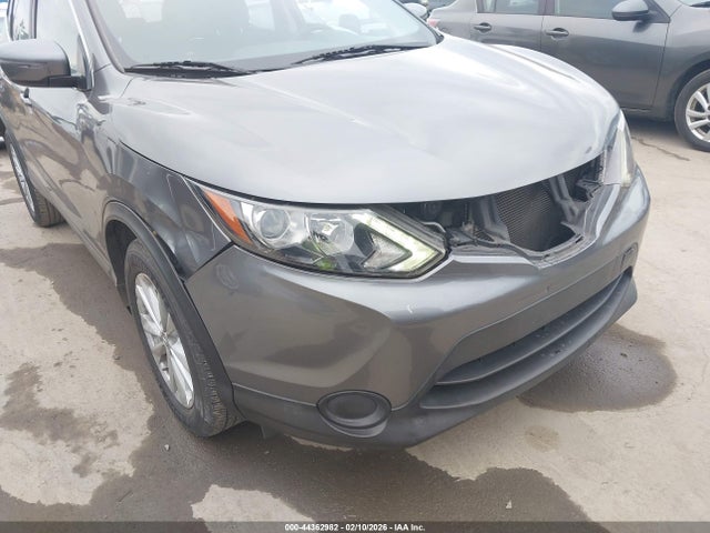 JN1BJ1CP9HW033790 Nissan Rogue Sport Sv