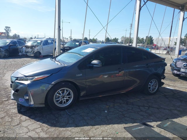 Toyota Prius Prime Advanced 2018 JTDKARFP1J3098650 Image 15