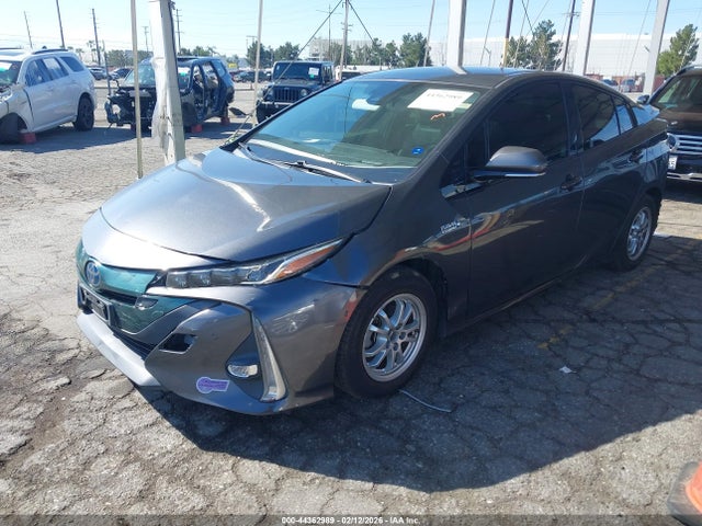 Toyota Prius Prime Advanced 2018 JTDKARFP1J3098650 Image 2
