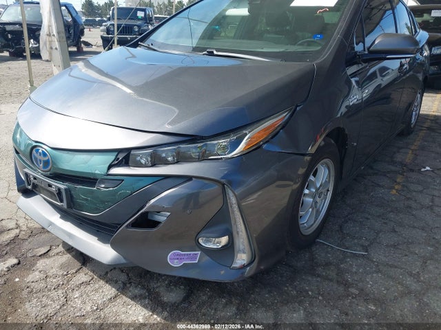 Toyota Prius Prime Advanced 2018 JTDKARFP1J3098650 Image 6