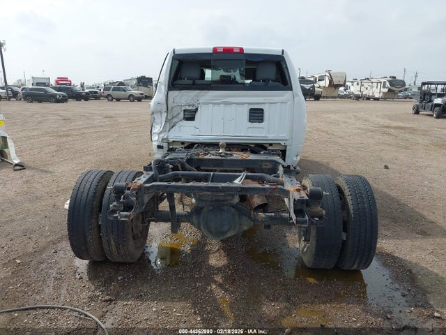 44362990 :رقم المزاد ، 3C63R3HL9JG276927 vin ، 2018 Ram 3500 Slt  4x4 8' Box مزاد بيع