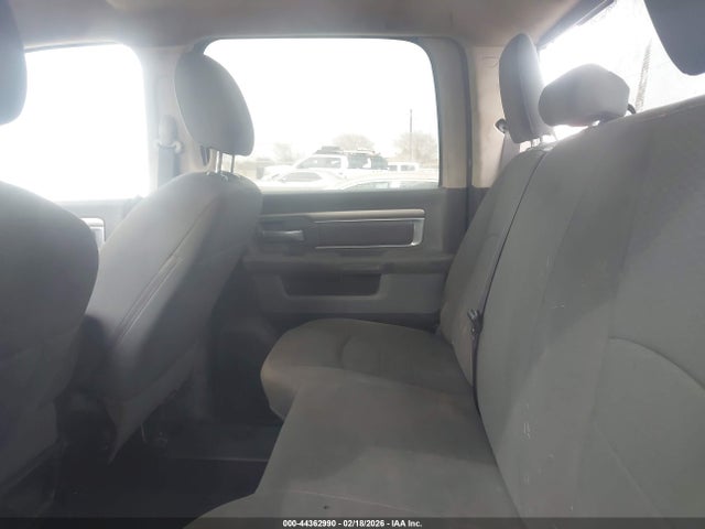44362990 :رقم المزاد ، 3C63R3HL9JG276927 vin ، 2018 Ram 3500 Slt  4x4 8' Box مزاد بيع