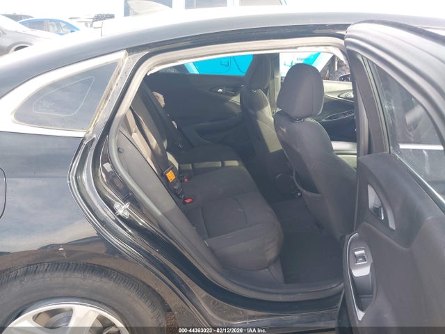 1G1ZB5ST5KF147543 Chevrolet Malibu 1ls