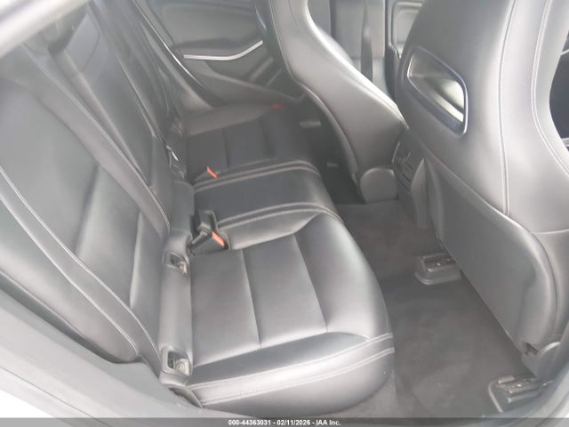 Продаж на аукціоні авто 2017 Mercedes-benz Cla 250 4matic, vin: WDDSJ4GB5HN414271, номер лоту: 44363031