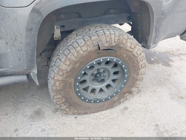 1GCGSCE30F1224725 Chevrolet Colorado Z71