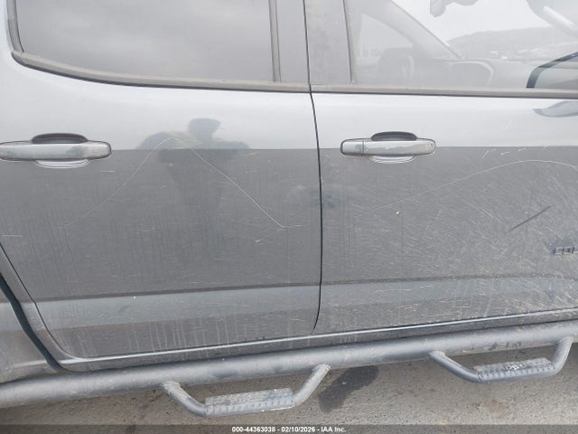 1GCGSCE30F1224725 Chevrolet Colorado Z71