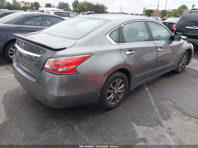 Nissan Altima 2.5 S 2015 1N4AL3AP2FC452733 Image 4