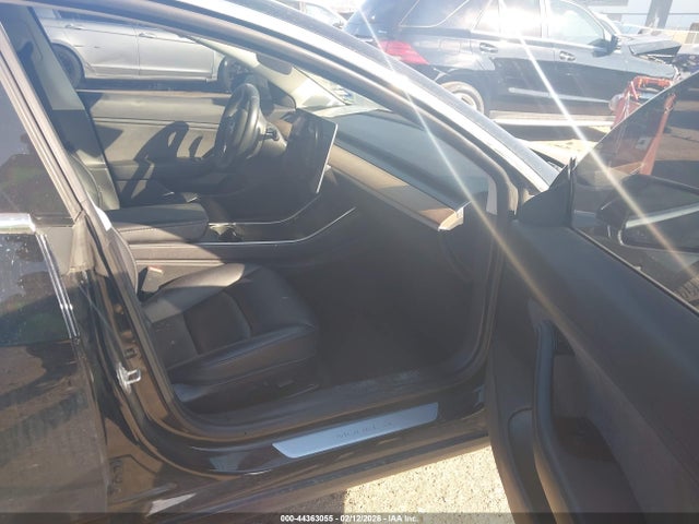 2019 TESLA MODEL 3 5YJ3E1EA9KF304289 Photo 4