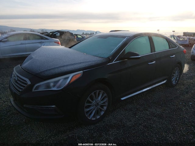 Hyundai Sonata Limited 2015 5NPE34AF7FH010754 Image 2