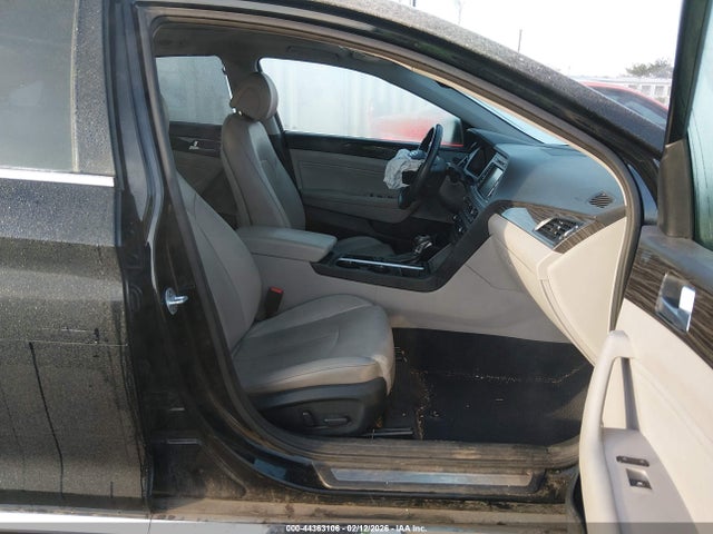 Hyundai Sonata Limited 2015 5NPE34AF7FH010754 Image 5