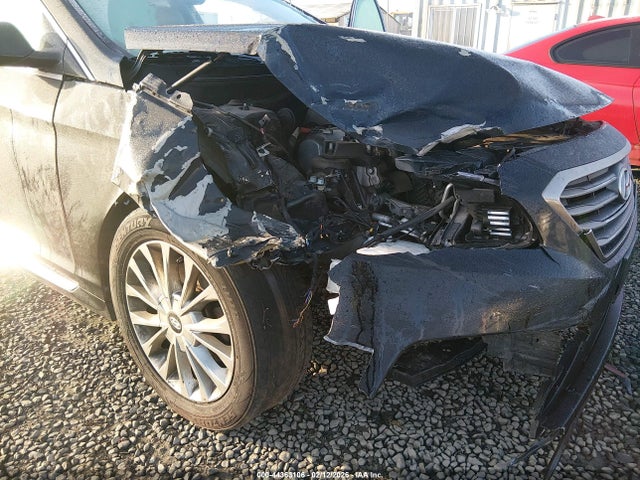 Hyundai Sonata Limited 2015 5NPE34AF7FH010754 Image 6