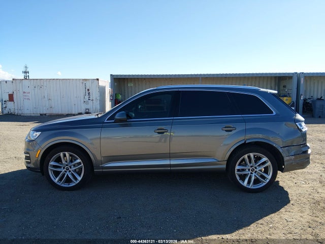 WA1VAAF79JD011287 Audi Q7 3.0t Premium