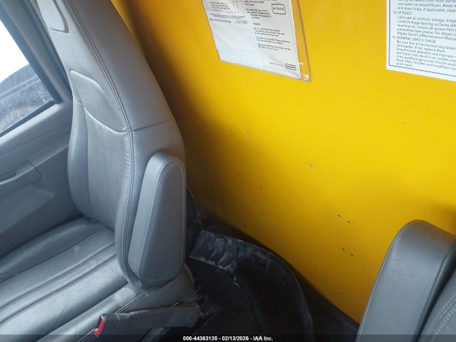 44363135 :رقم المزاد ، 7GZ37TC76MN004343 vin ، 2021 Gmc Savana Cutaway Work Van مزاد بيع