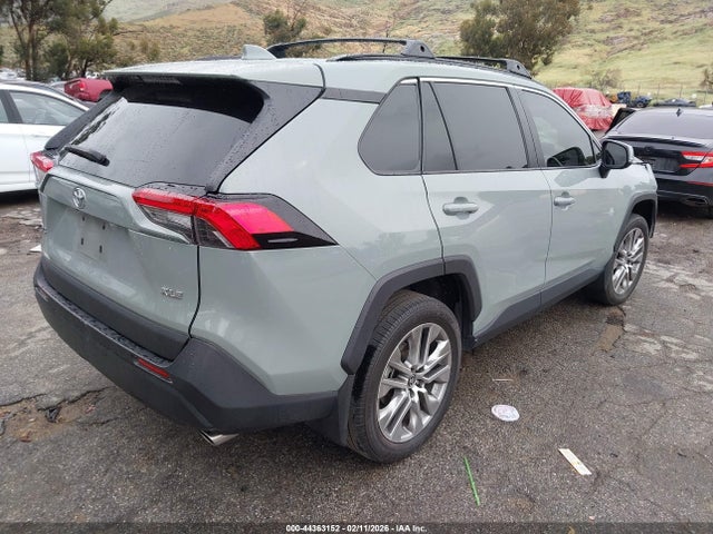Toyota Rav4 Xle Premium 2022 2T3C1RFV2NW231857 Image 4