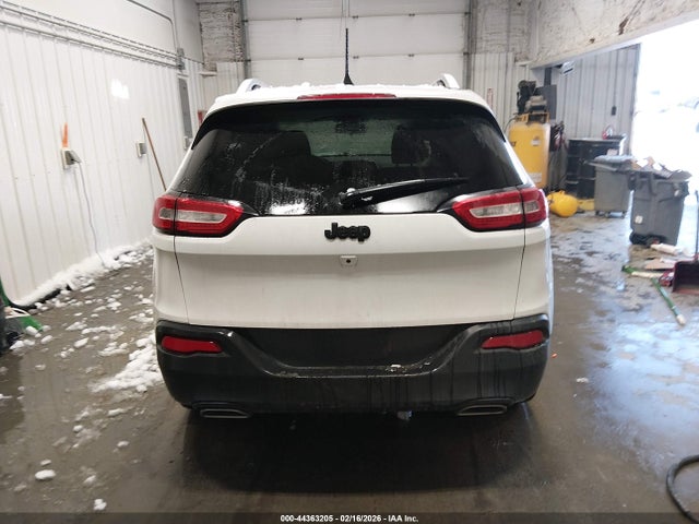 1C4PJMCS6HW570576 Jeep Cherokee Latitude 4x4