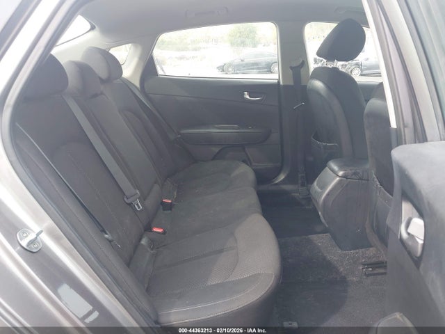 5XXGT4L39GG032375 KIA Optima Lx
