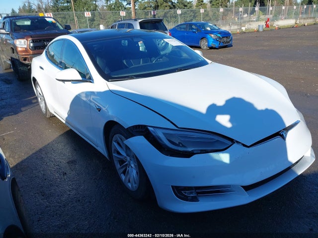 2017 TESLA MODEL S 5YJSA1E25HF200133 Photo 0